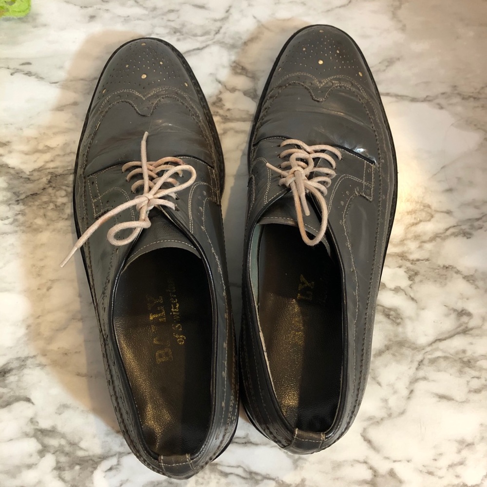 Ballys’s of Switzerland Grey Leather Wingtip - Picture 5 of 8